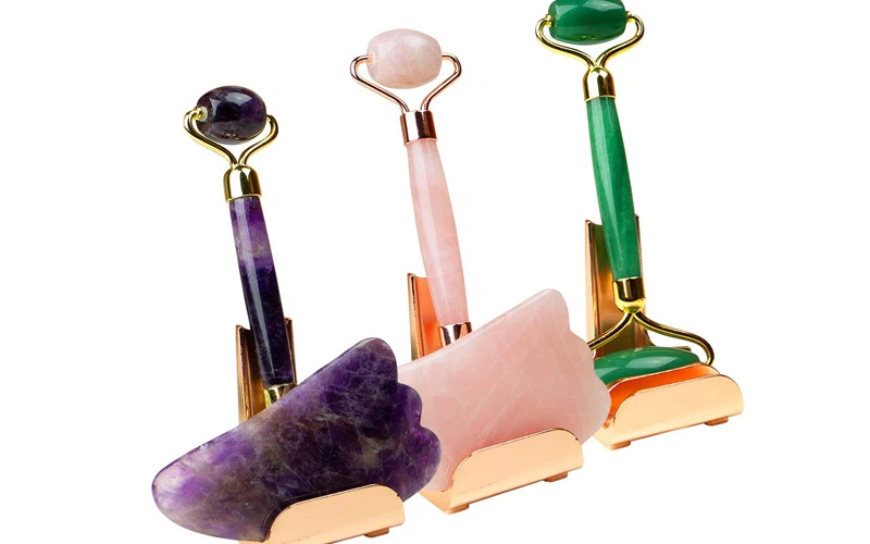 The difference between jade rose quartz and amethyst rollers